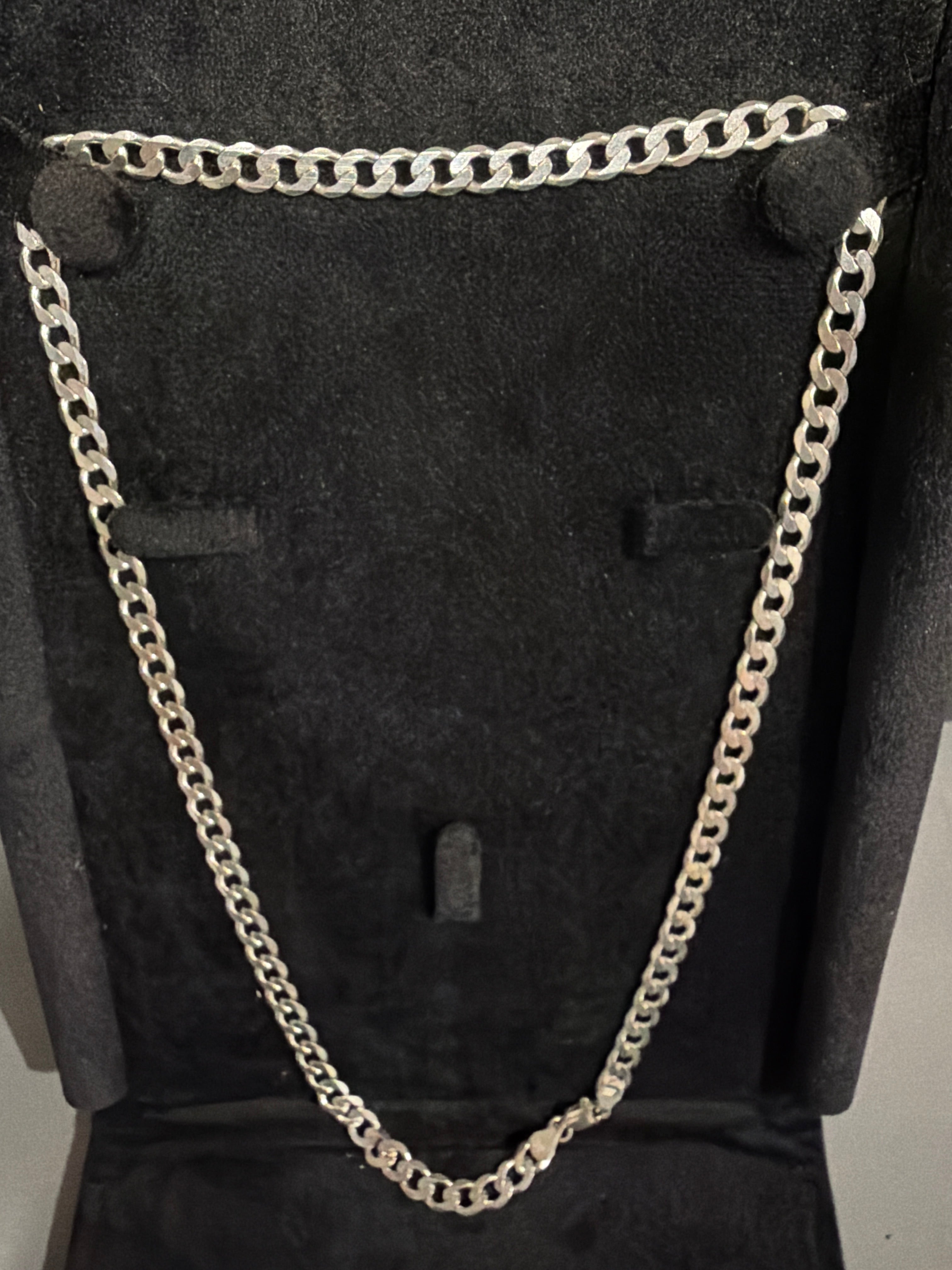 Cuban Chain (Middleweight)